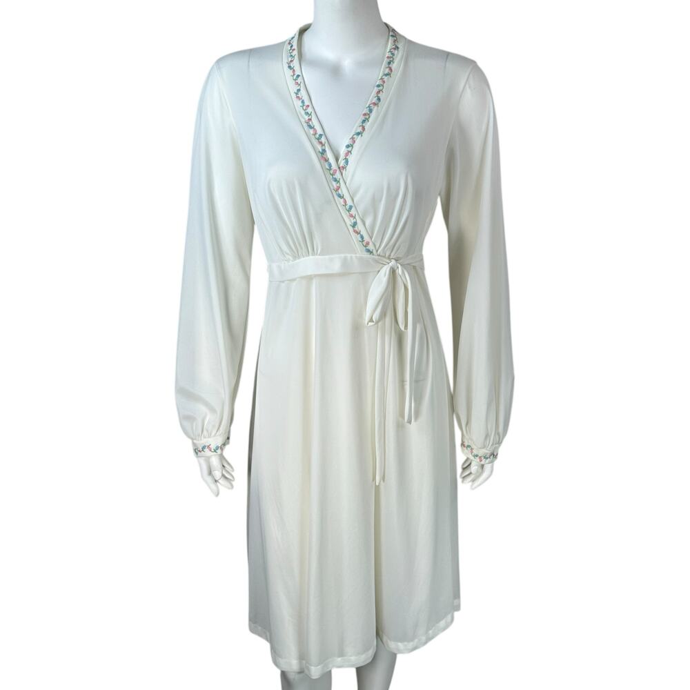 VTG Miss Elaine Wrap Robe Nightgown Large Embroidered Floral White Long Sleeve
